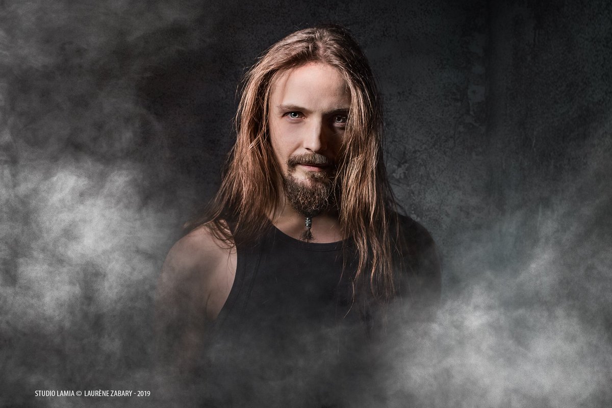 LamiaStudio's tweet photo. #photoshoot en #studio avec Loic.

© Laurène ZABARY https://t.co/tpIxwFeQCg|https://t.co/0jPSIanlHB

#France #Paris #portrait #model #modelphotography #metalhead #rocknroll  #JeudiPhoto #Photography #portraitphotographer #photographe #Photographepro #lamiastudio https://t.co/b7Wbx9zgz0