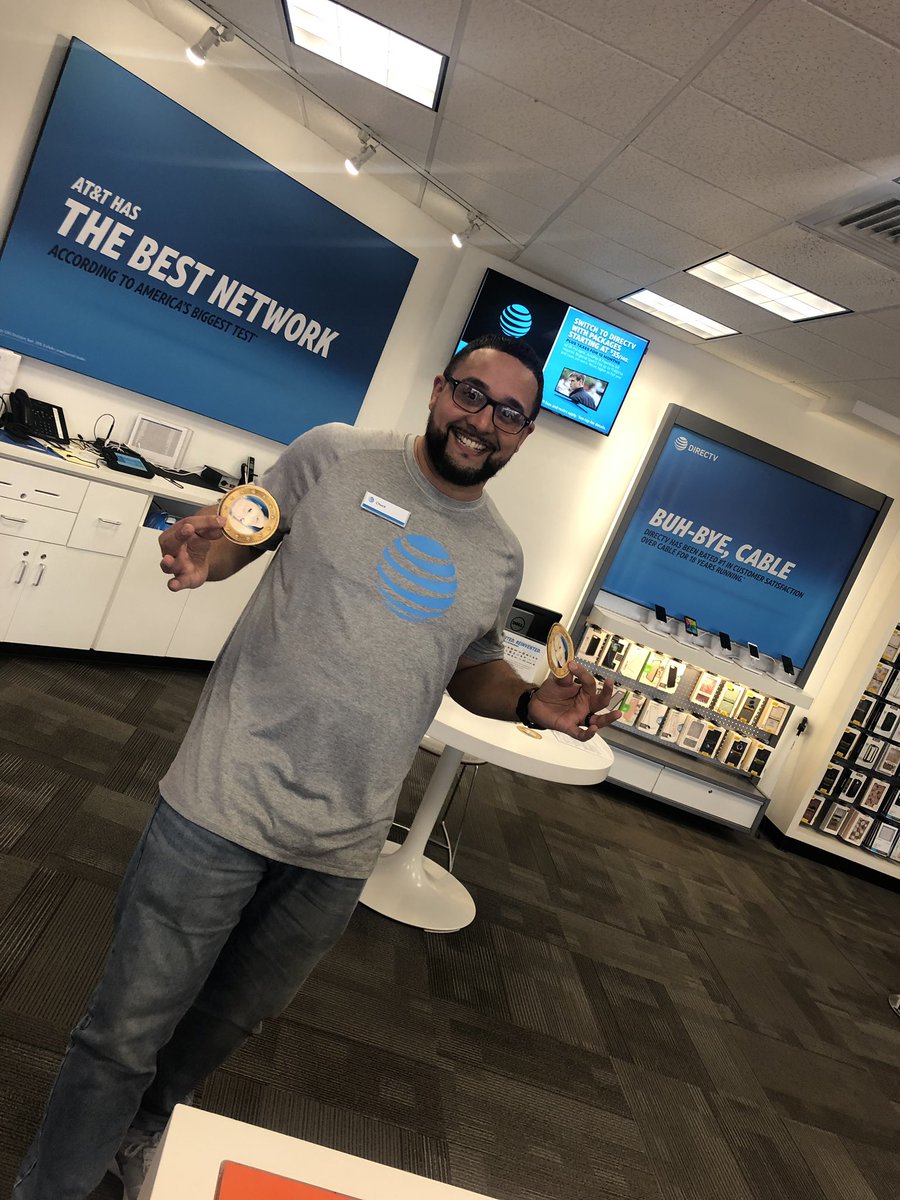 ToniBraxton222's tweet image. Gettin then coins for a 2x4! #proudRSM #pc #goalsmashers #dreamteam @Crlong85 @MilagrosMontout @CristySwink @CopelandJKyle