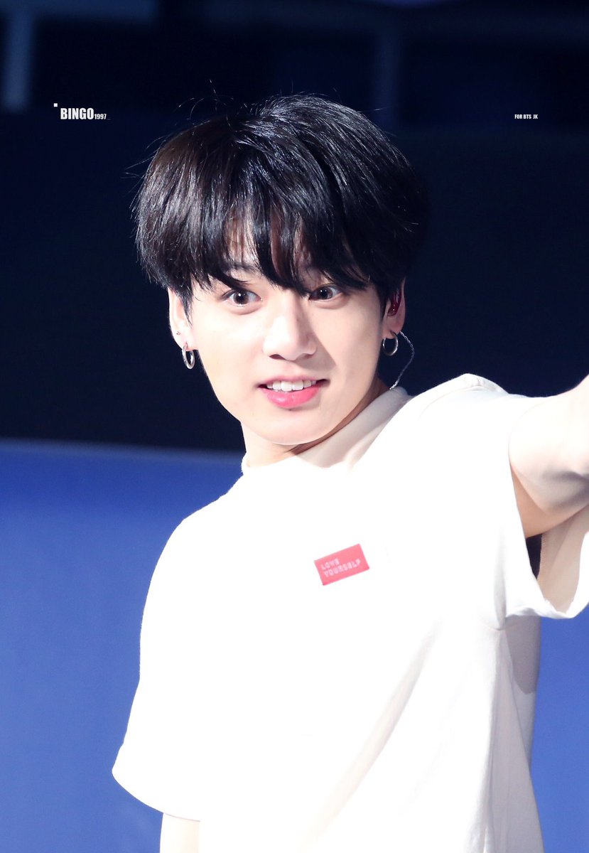 Jungkook Pics On Twitter Im Crying Jungkook Is So Cute