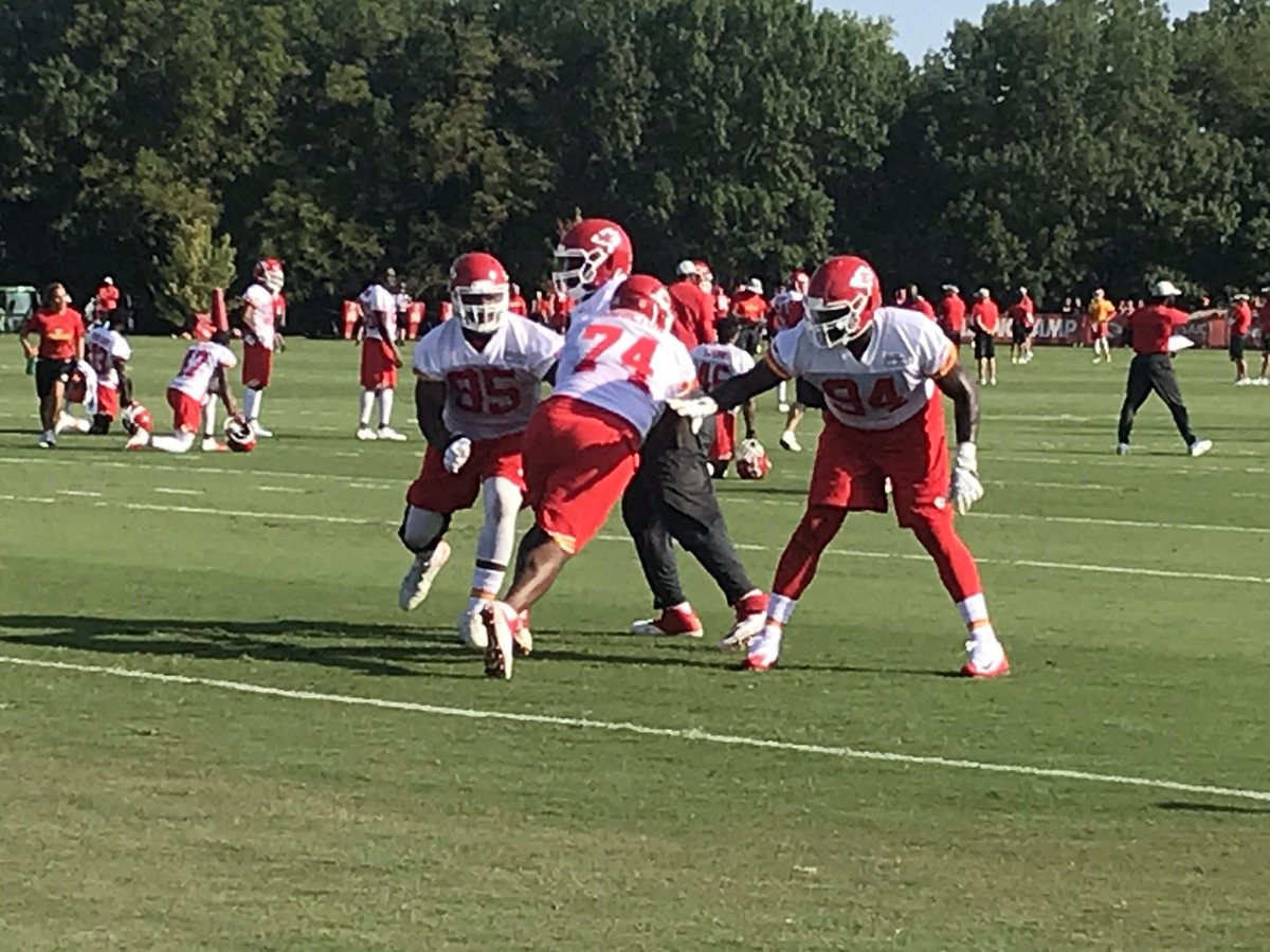 EmmaBlaker1's tweet photo. Such an honor and privilege meeting the @chiefs at summer camp in July and handing over our English luck for this season! Let’s do this boys! @dustincolquitt2 @ChiefsReporter @PatrickMahomes5 https://t.co/kLnRRjg6gZ