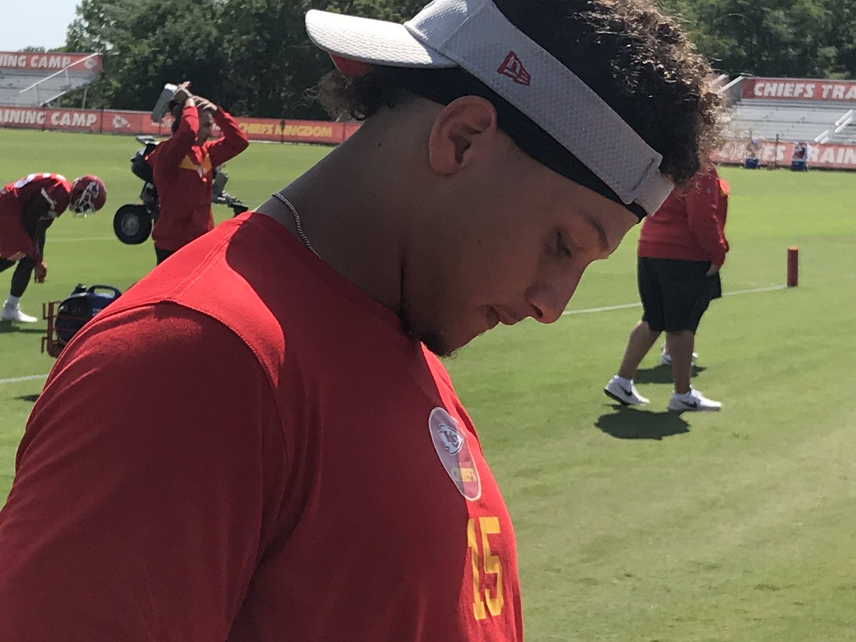 EmmaBlaker1's tweet photo. Such an honor and privilege meeting the @chiefs at summer camp in July and handing over our English luck for this season! Let’s do this boys! @dustincolquitt2 @ChiefsReporter @PatrickMahomes5 https://t.co/kLnRRjg6gZ