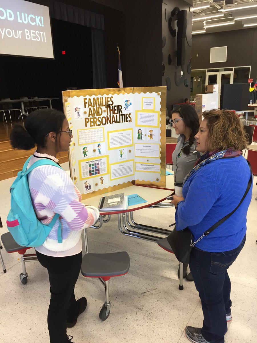 SommerScience's tweet photo. Stovall Steers presenting their Science Fair projects to Ms Wright at the District Science Fair. @StovallSteers #steersuccess @Runneberg_Sci https://t.co/XIsQa1NQKV