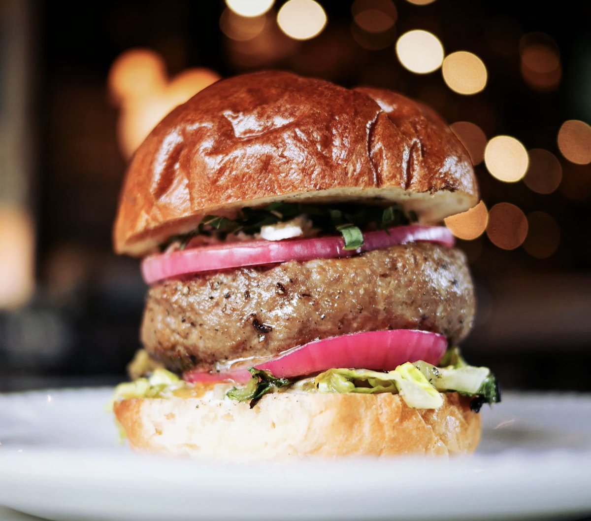 Okay, if you haven't been to Mr. J's Dawg 'N' Burger (right down the street from One East Delaware), you're truly missing out! 
What's your favorite burger topping?!
.
.
.
#livechicago#chicagoburger