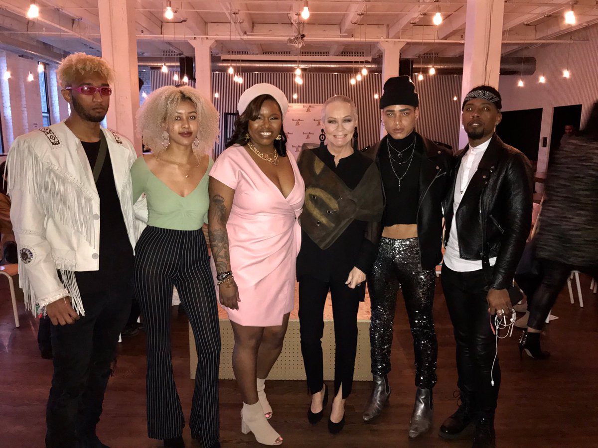 ToiWeezy's tweet photo. Last year was a pleasure working with Ms. Jennifer Kelly of #stylerivals. I helped pick the talent and judges. Honored that I was asked to help again this year. Currently looking for stylist/designers &amp; musical talent 
Email: ToiJoiConsulting@gmail.com https://t.co/LKFnWgDc53