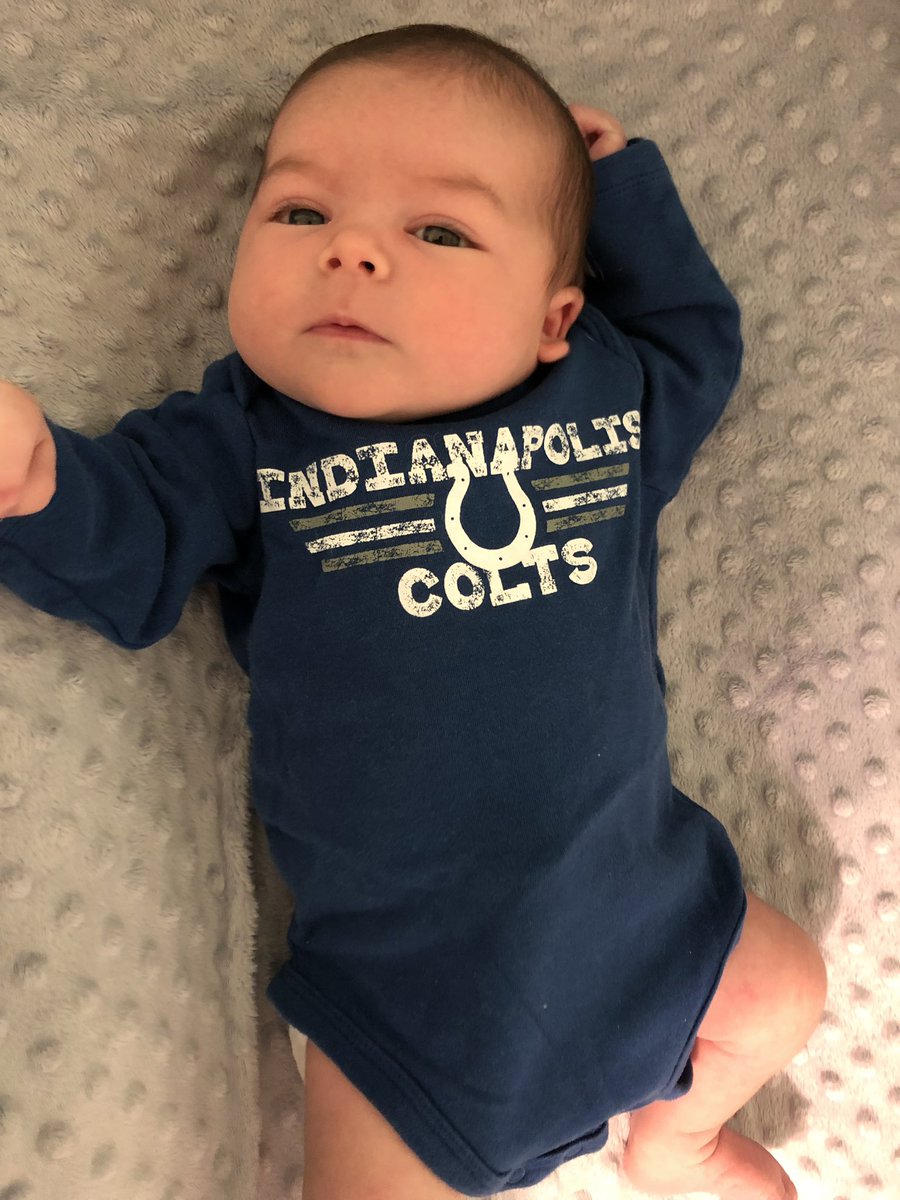 sarawilson021's tweet image. Go Colts! You have your littlest, biggest fan cheering you on! @Colts @JimIrsay #2weeksold