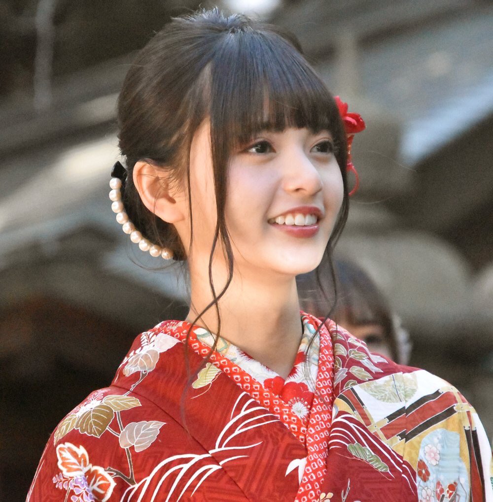 NogiKeya4___6's tweet photo. 今日は成人式だー！
思いっきり楽しみます✨👍
#乃木坂46
#成人式
#1998年
#1999年 https://t.co/XNVbZsumm1