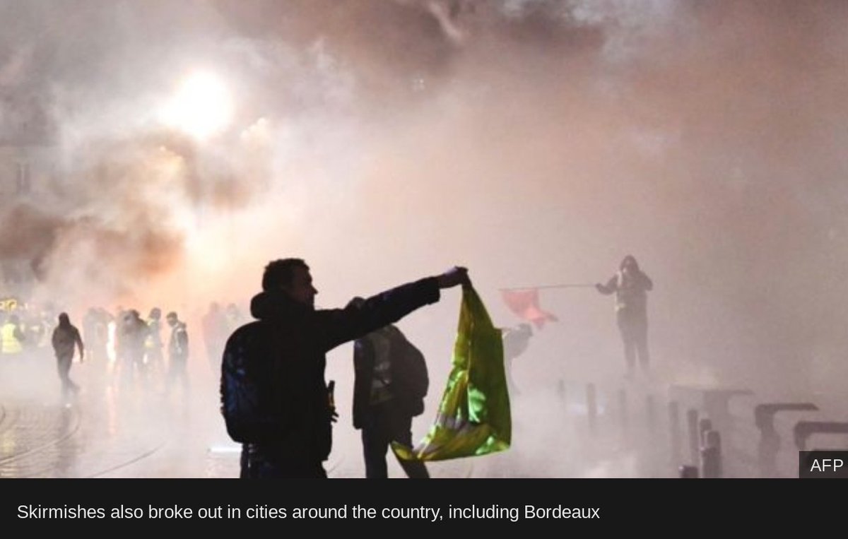 rorysutherland's tweet image. President of France - worst job in the world. You get a year of being treated like Louis XIV followed by four as Louis XVI.

I think they reduced the term from seven years out of kindness.