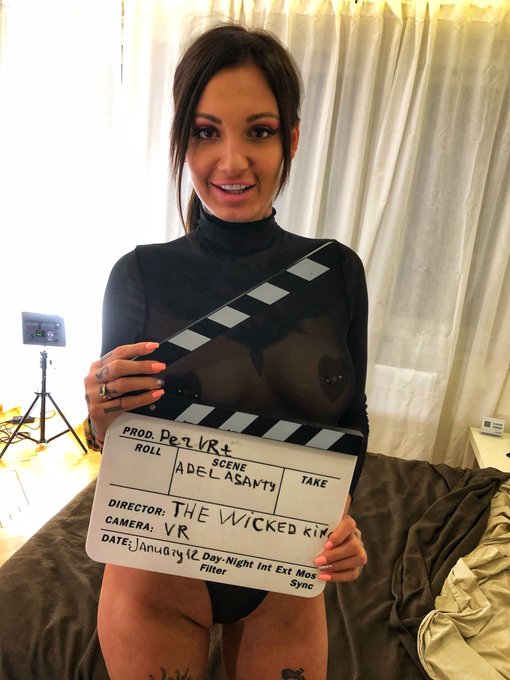 1..2..3.. Action &hearts;️🎬 https://t.co/l9CrywHDmS