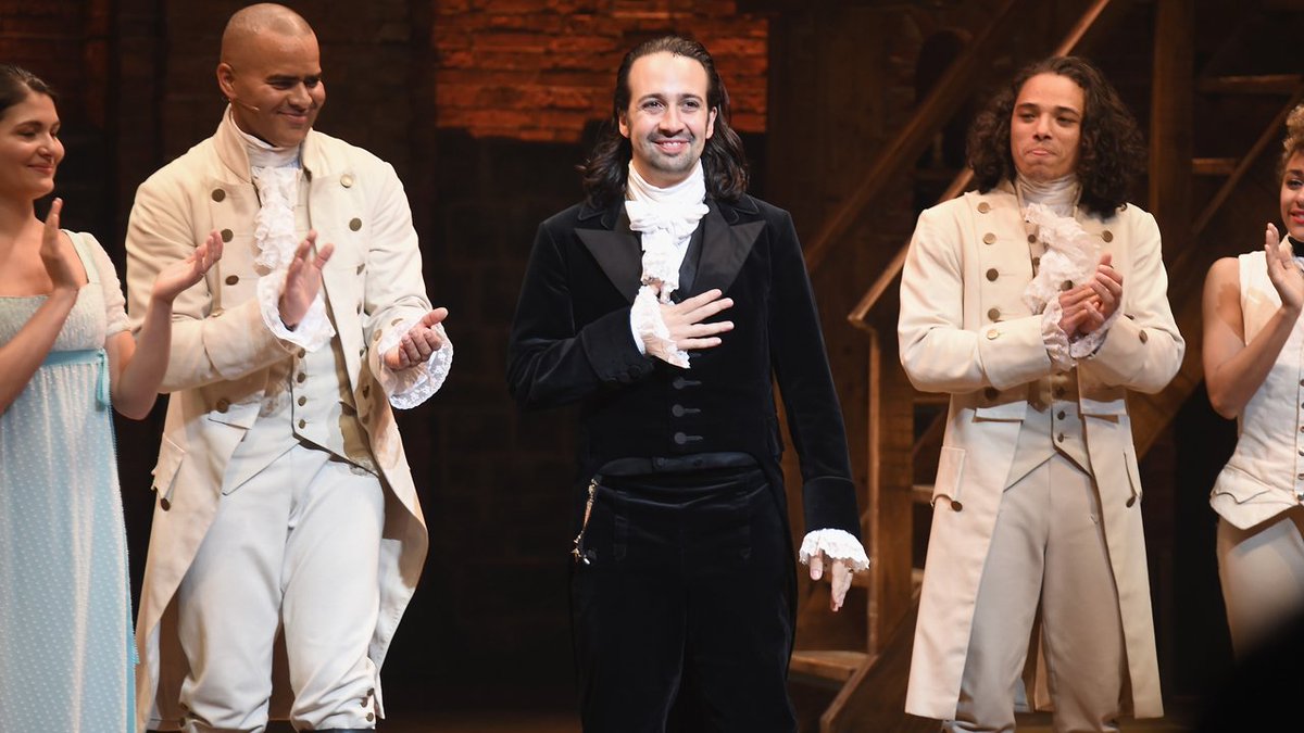 To ovations, Hamilton's star reprises role in Puerto Rico bit.ly/2FtVxlt https://t.co/wQYvUwBhtu
