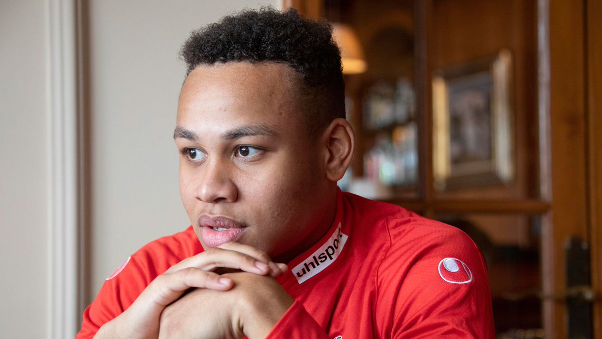 Wir haben Nikolas #Nartey zu seinem ersten großen Interview getroffen. Mit dem Top-Talent des <a href="/fckoeln/">1. FC Köln</a> haben wir unter anderem über Rückschläge, Ziele, Stärken, Schwächen, seine Familie und sein #Bundesliga-Debüt gesprochen.

geissblog.koeln/2019/01/nikola…