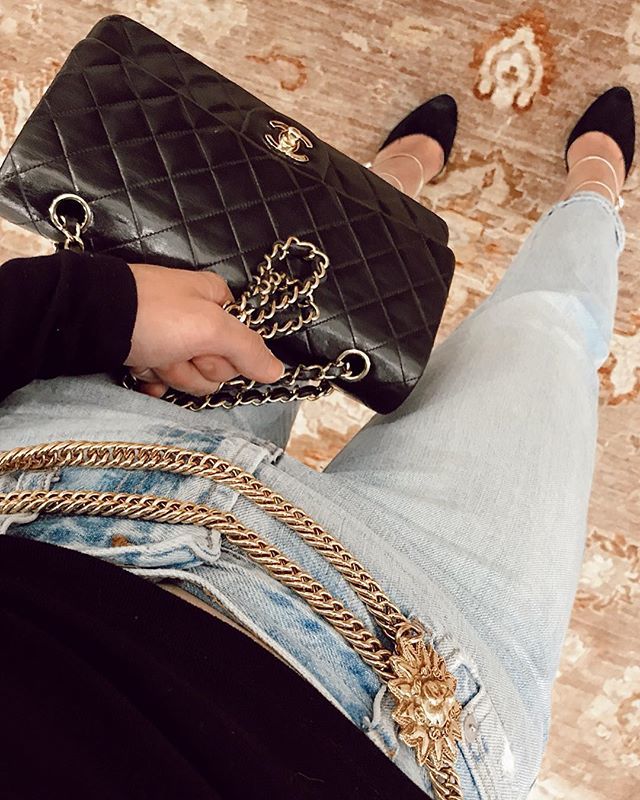 Saturday night with a touch of Chanel. 💫DM me for details on this Chanel belt. Save 12% on this pretty lambskin Chanel with code WEEKEND. ⭐️ #saturday #chanel bit.ly/2HaRLQJ