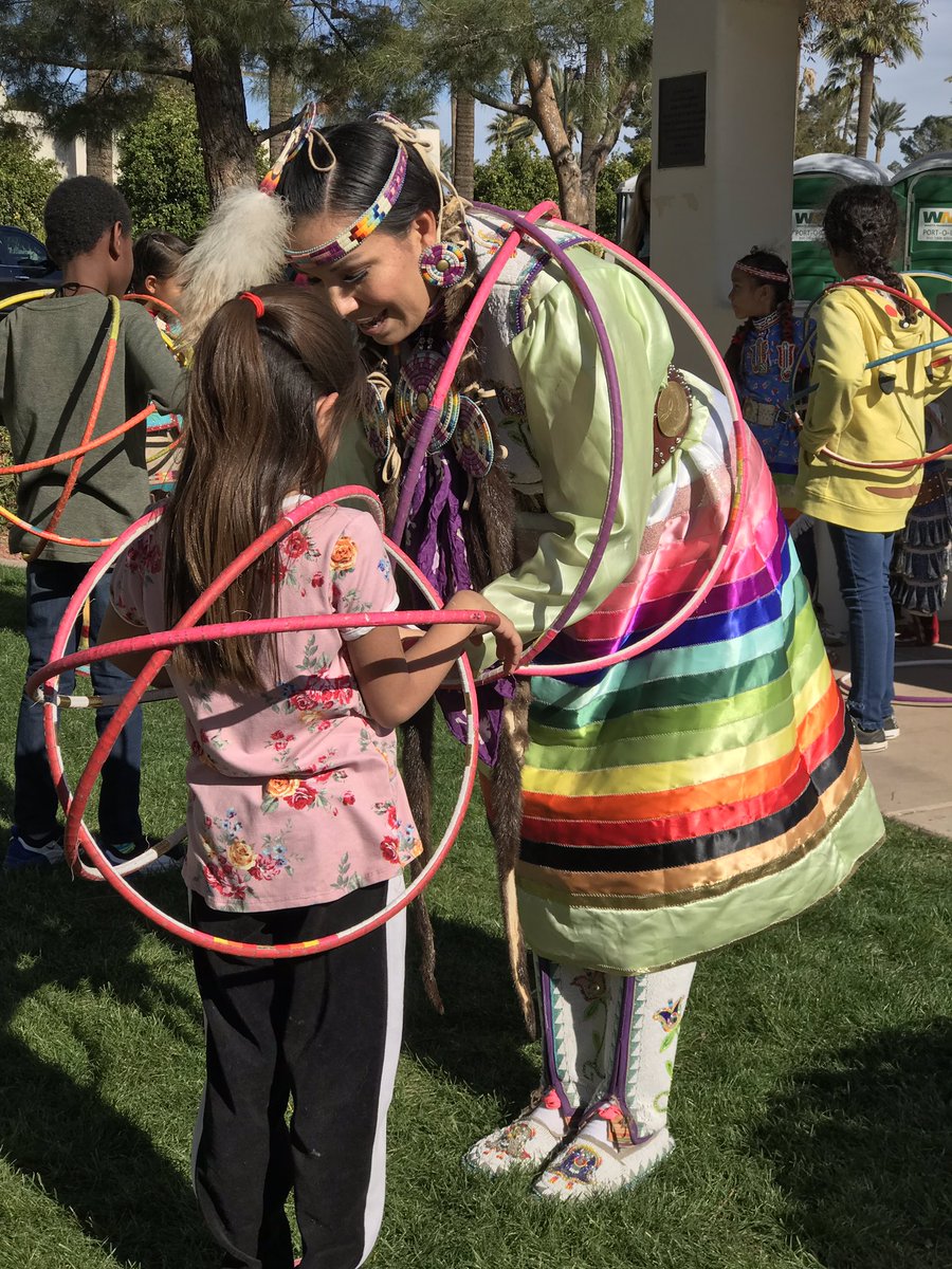 WestValleyView's tweet photo. #27thInvitationalNativeAmericanFineArtsFestival is going on in Old Town #LitchfieldPark this weekend. Every year #NativeAmericans come celebrate this #Festival through their art.
#TimesMediaGroup #WestValleyView #FineArts #Tribal #LitchfieldParkGathering #HulahoopDance https://t.co/I7nbDF0mvh