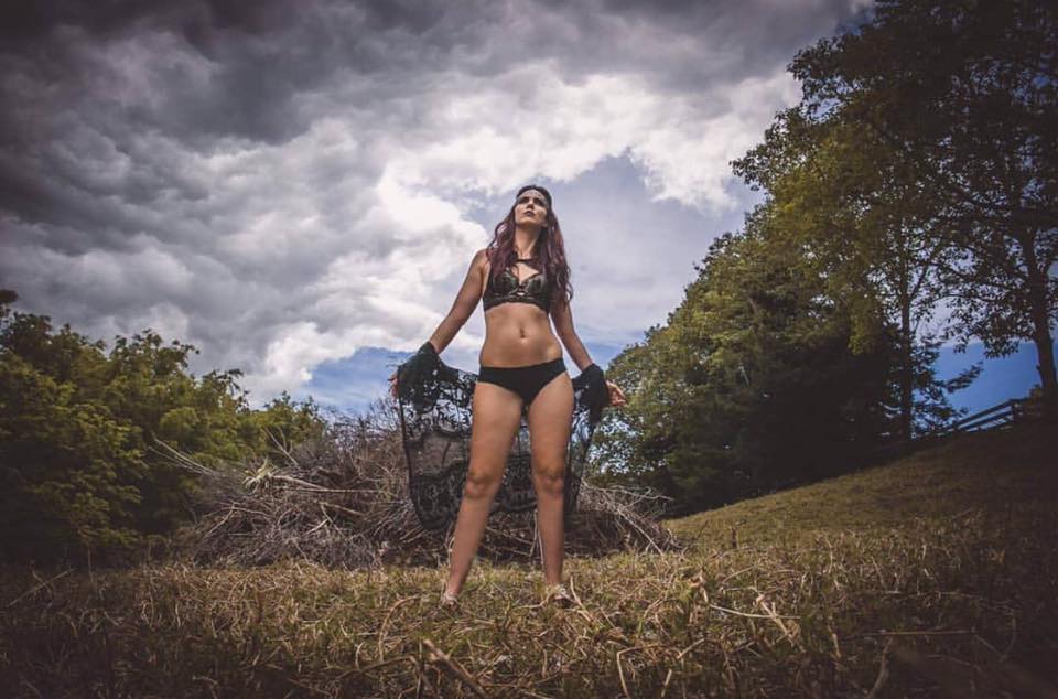 MissyAGarcia's tweet photo. LOVE ❤️ this shot from my latest photo shoot with Dreamality! This is a little sneak peak of what’s to come... #queenit https://t.co/2RA8zfG7RO