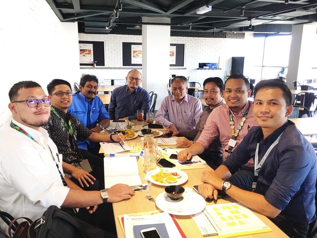 Teh Tarik Session between CITP (Construction Industry Tranformation Programme) SME BUDDY, Datuk Ir. Elias (CIDB SGM) and CIDB Team