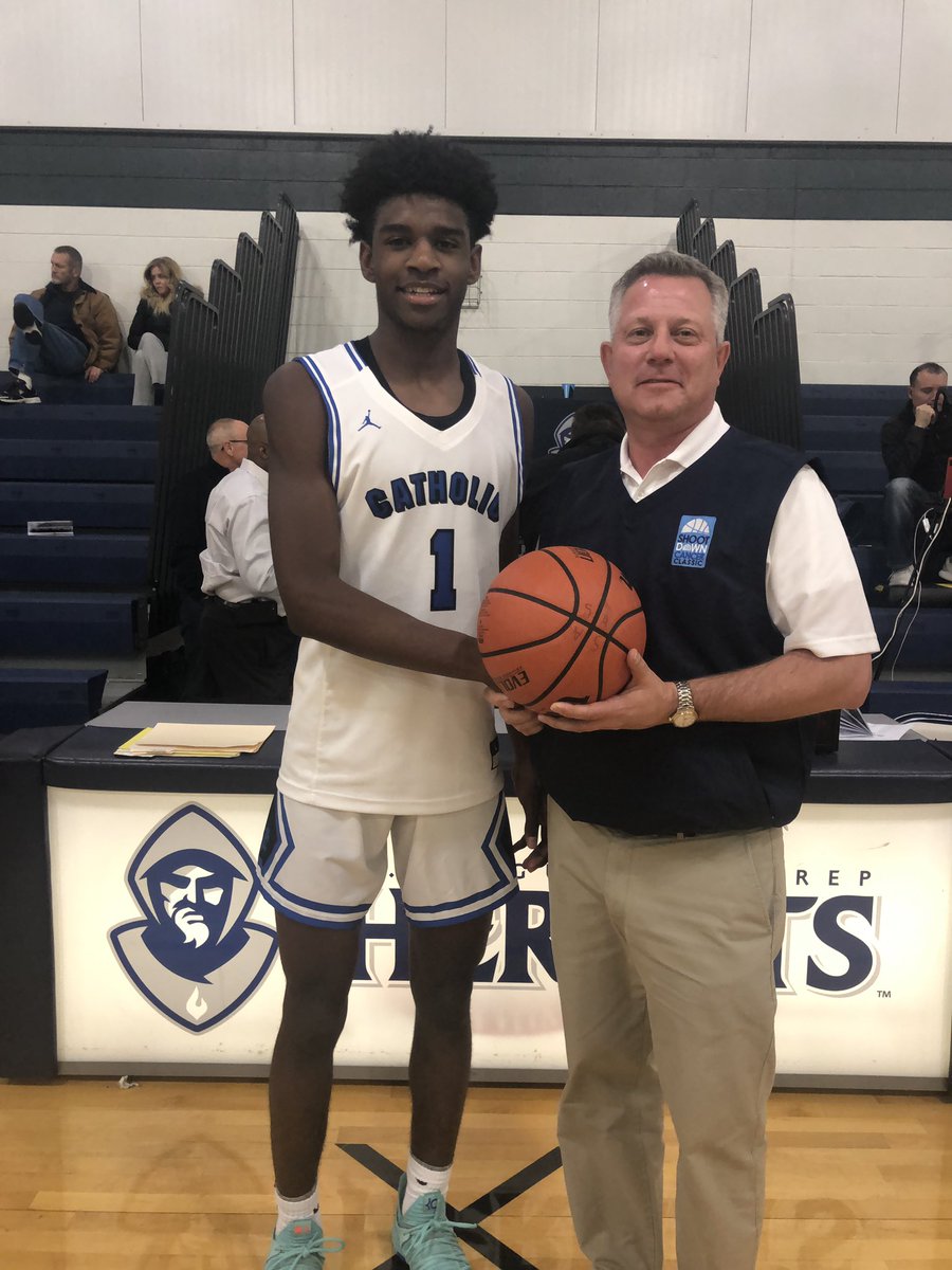 sdcclassic's tweet photo. @WCCrusaders hangs on to top @MHSQuakers 34-32.  POG Jahlil White with 15 point 8 rebounds and 3 assists https://t.co/qpOXQB818G