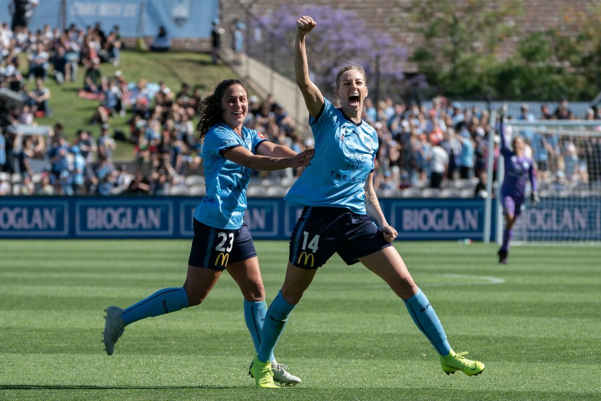 Happy birthday to Alanna Kennedy who turns 24 today. 