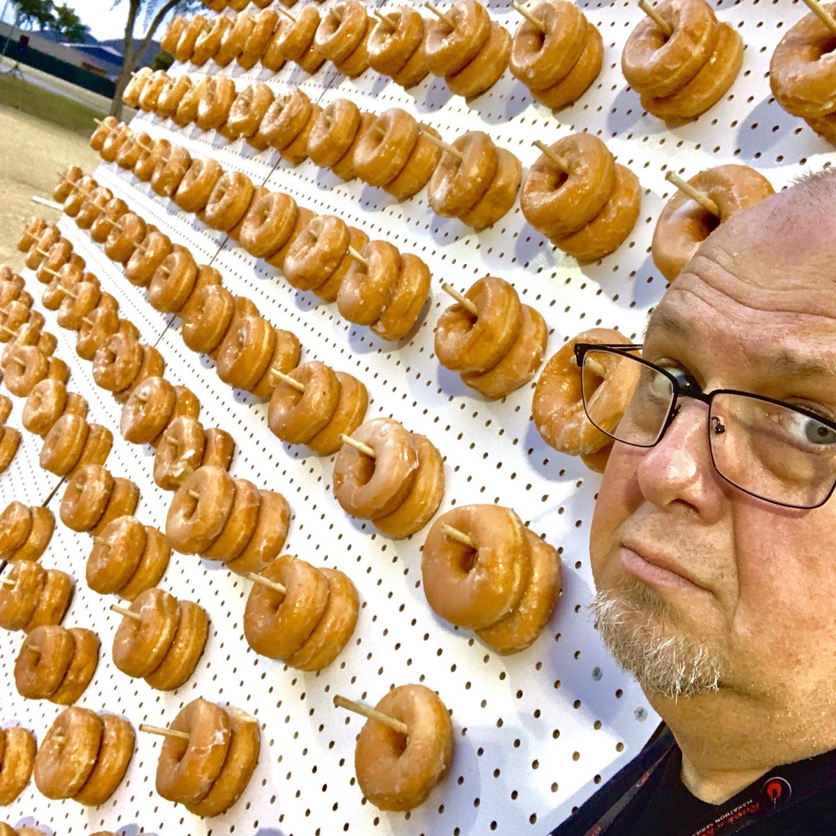 SciTeach3's tweet image. This is the face you make when it&apos;s the first week of The Biggest Loser weight loss contest at work and you come to a junior high church activity where there is an actual #donut wall!! #weightloss #temptation #whyme #biggestloser  #ccvstudents