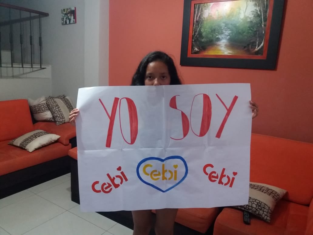 CebiYo's tweet photo. Señor presidente ⁦@Lenin⁩ así como esta niña hay 1700 alumnos a quienes se les están violentando sus derechos. Tenemos la autorización de los padres para subir esta foto #YoSoyCebi https://t.co/qbzrr4cZTu