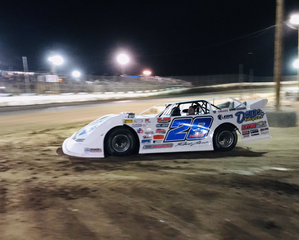 TheDirtNetwork's tweet photo. Here are your 4 Late Model Heat Race winners tonight, Round 5 of the @WildWShootout in Arizona! https://t.co/u6vWOp4W8z