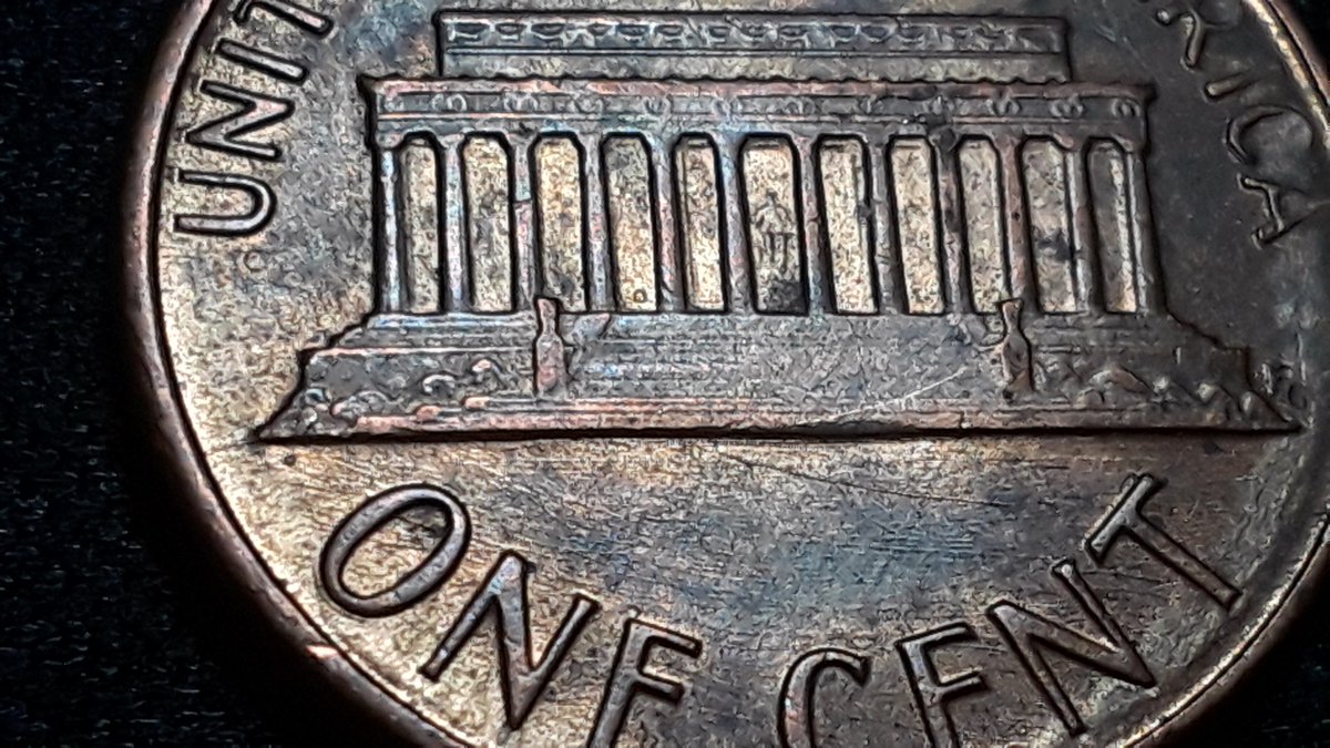 chadwicksirnio's tweet photo. Here's a cool one- 1988 cent reverse with multiple die cracks and a die chip in the 4th bay on the Memorial! #keepcheckingthatchange #coinsforamateurs #coins #numismatics #coincollecting #coincollector #SaturdayNightCoinShow #numismatist #diechip #errorcoin #diecrack https://t.co/DSs6PWBcNi