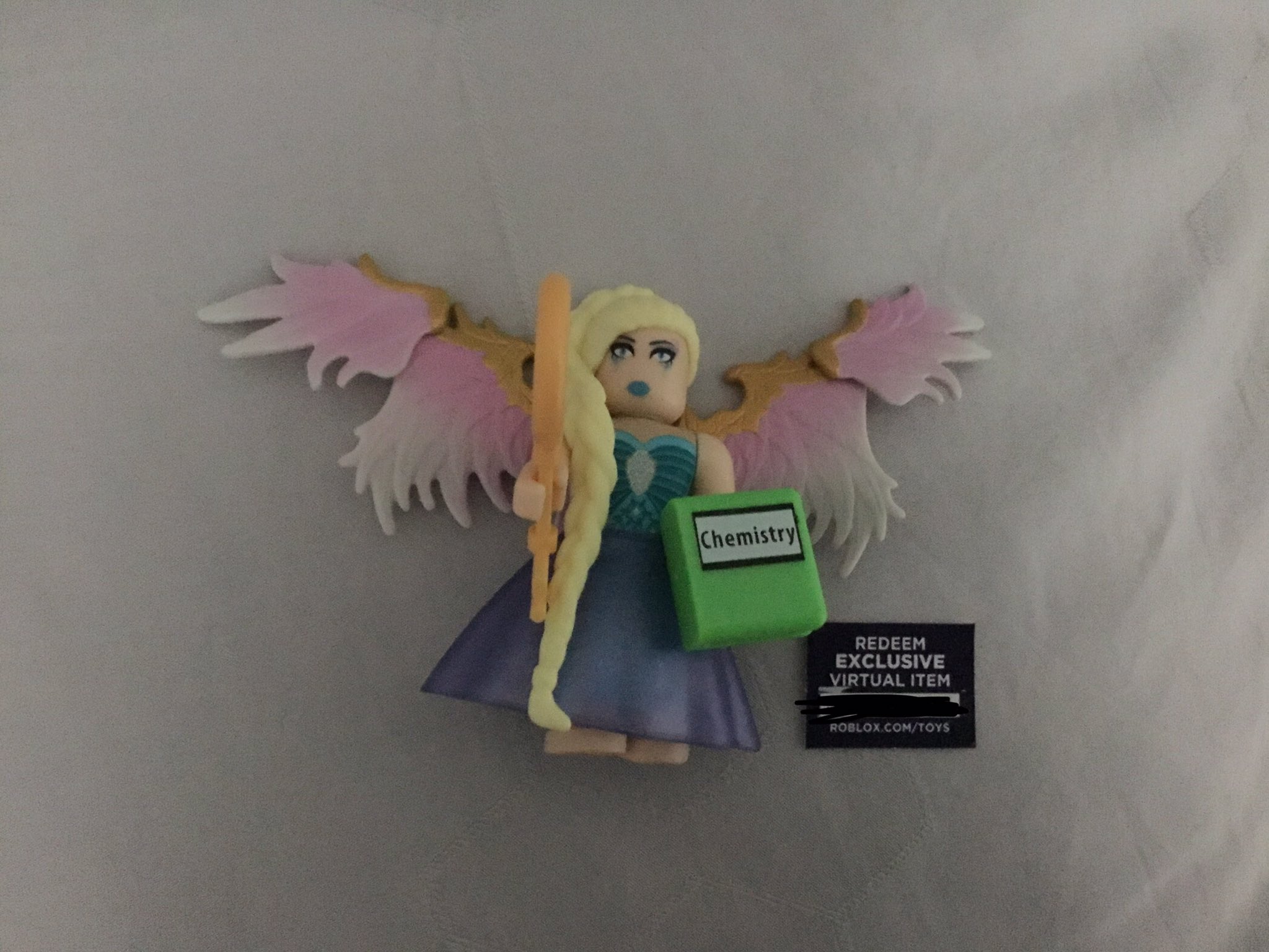 黑花人 Nightbarbie Hi I Already Buy The Enchantress I Have Type The Code At Roblox But It Say Invalid Promo Code Umm What Should I Do Pls Help Me T Co Rdgx3lpddu