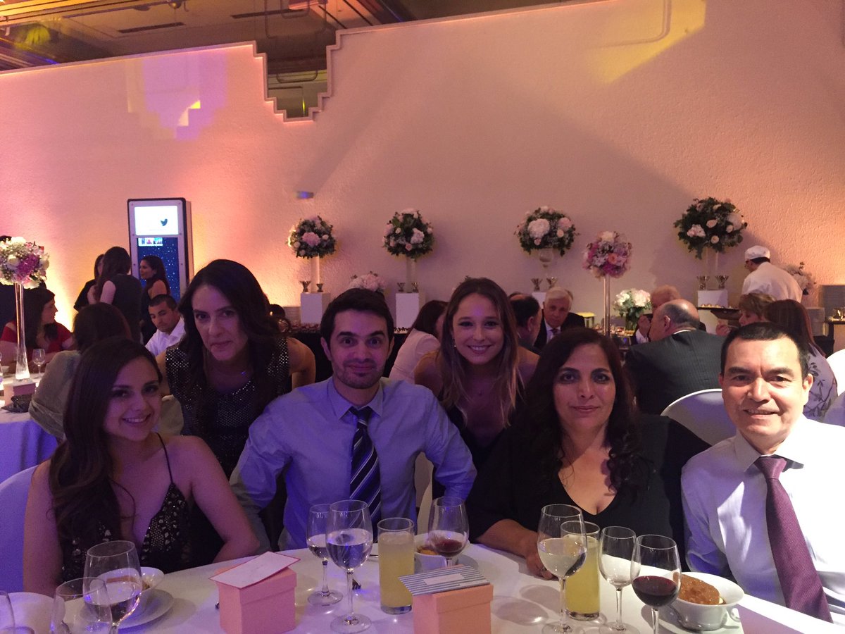 HugoG4's tweet image. #matrilyr team pega sesaes