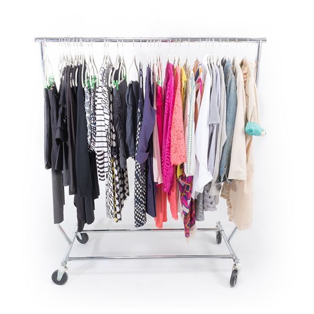 35 garment #capsulewardrobe - endless outfit ideas. I really think @MarieKondo would approve. What does your closet look like? #WWIH19 #oneyearnoshopping #capsulewardrobe #capsulewardrobechallenge #washingtondcstyle #personalstylist #stylecoach #closetco… bit.ly/2AHOYZs