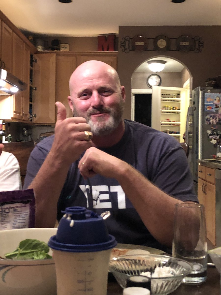 maddox_ashlyn's tweet photo. Dad just bragged at dinner that he got carded yesterday buying spray paint at Lowes https://t.co/ynrtv2xxql