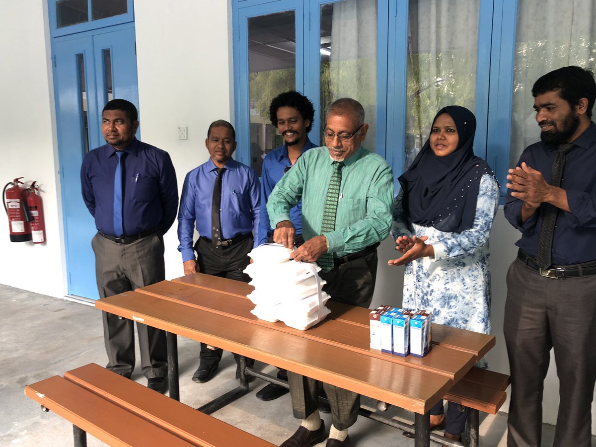 raec_mv's tweet photo. Inauguration of #NaasthaaProgram at RAEC.
The president of the Secretariat of Meedhoo Council, Mr. Hussain Afeef Ibrahim inaugurated the program. https://t.co/WwmjeuJ7kV