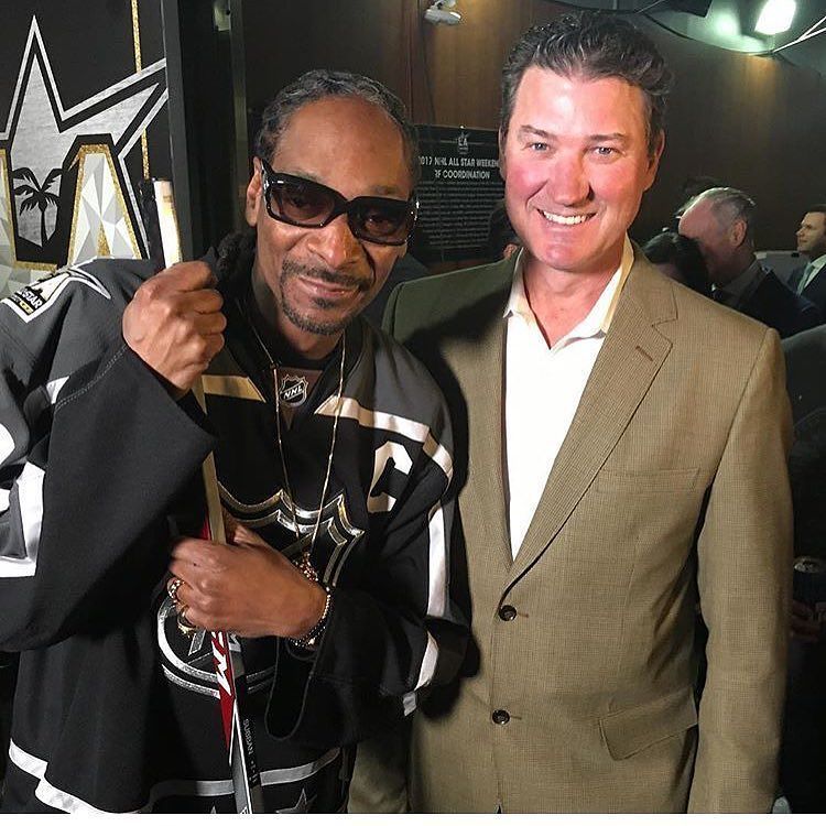 Pittsburgh Penguins on X: Even though @SnoopDogg is doing these videos for  all playoff teams, we know he has real love for Pittsburgh. 💛🖤   / X