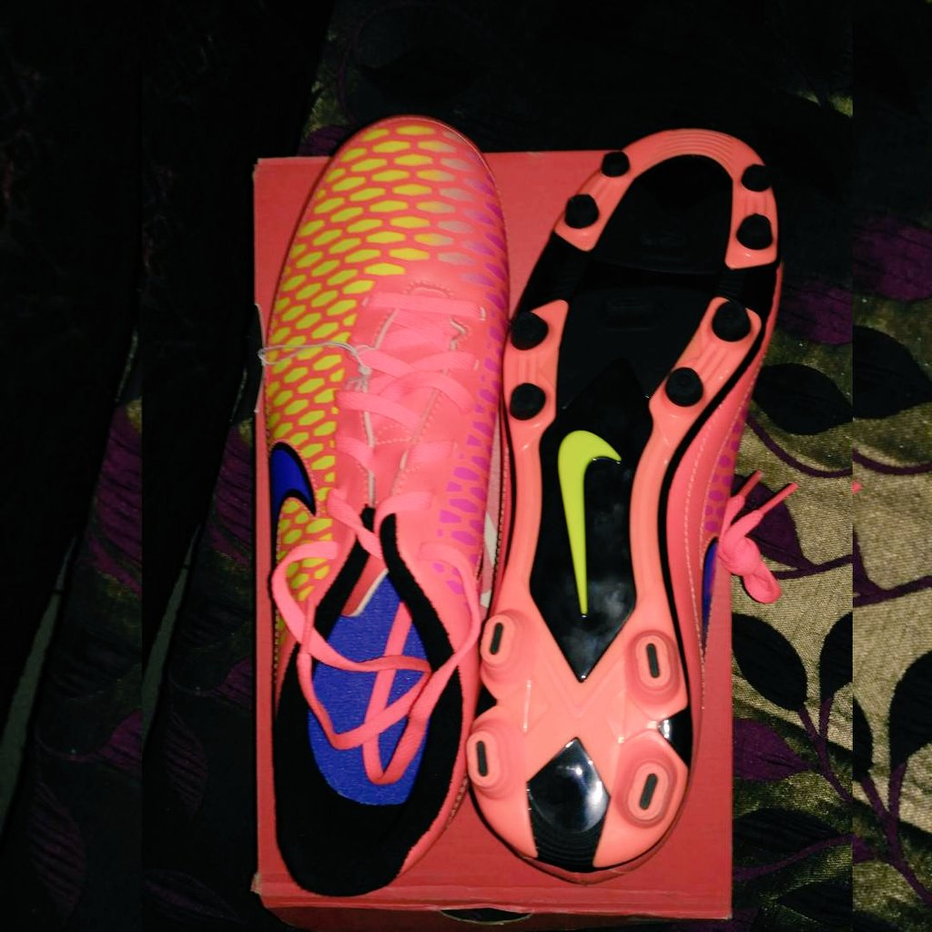 Nike Women's Magista Obra 2 FG Soccer Cleats Size 10 Boot