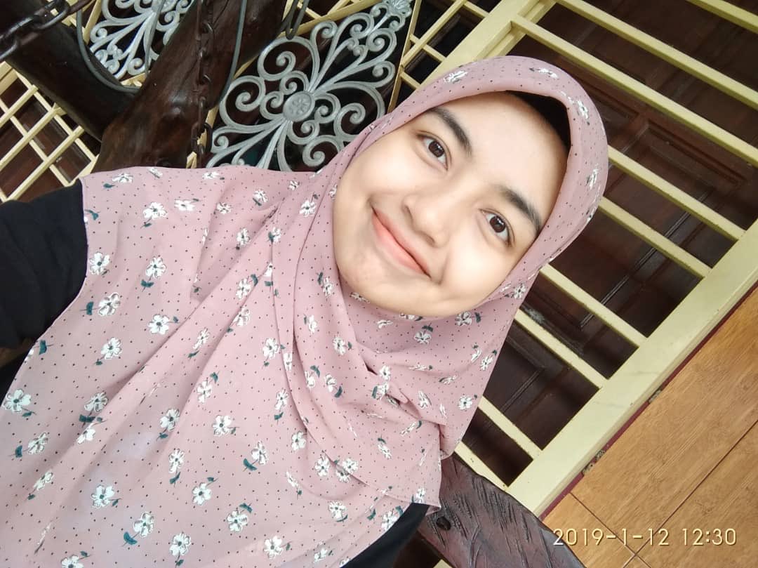 Dianashawl's tweet photo. Morning everyone , Pagi ni kak dee share lagi #DSlovers pakai Fióre Square.
Cantik kan ? 😍 https://t.co/1rf2W8CK6l