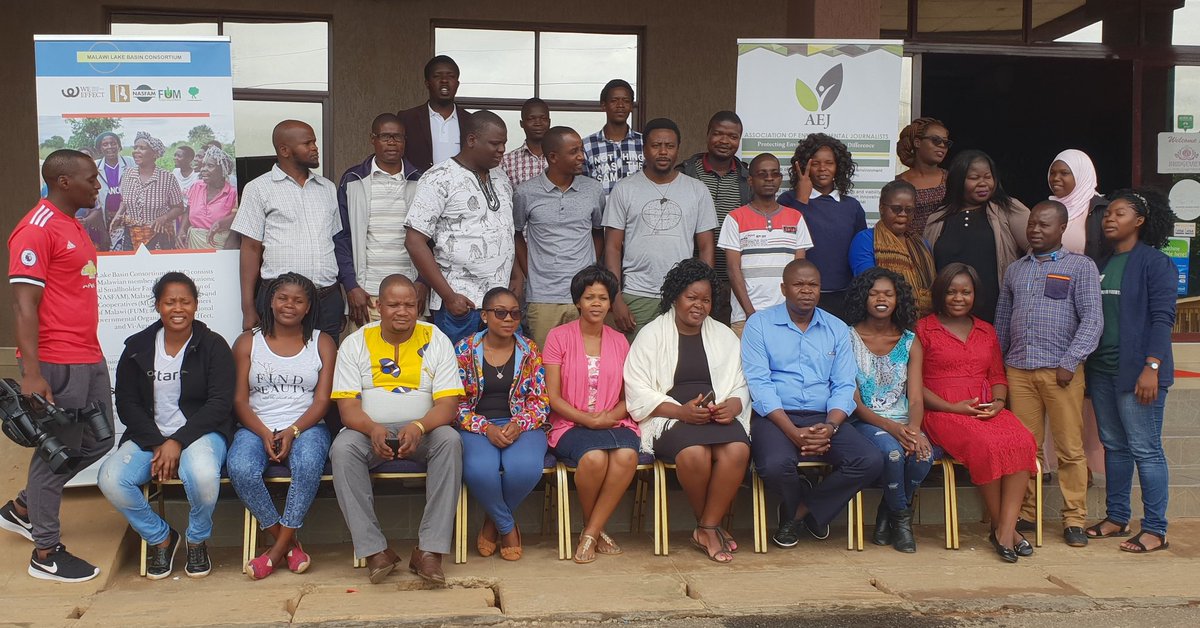 AEJ Malawi (@aej_malawi) on Twitter photo #Malawi <a href="/MalawiLBC3/">malawilakebasinconsortium</a> environment journalists in a group photo. Geared to hit the road for #Kasungu documenting famers experiences #ClimateChange #Malawi <a href="/MalawiLBC3/">malawilakebasinconsortium</a> environment journalists in a group photo. Geared to hit the road for #Kasungu documenting famers experiences #ClimateChange