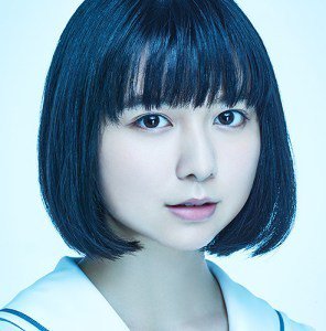 上白石萌歌がブスは目が悪い！顔が丸くて可愛い画像をまとめた！ becomehappyall.com/kamishiraishim…