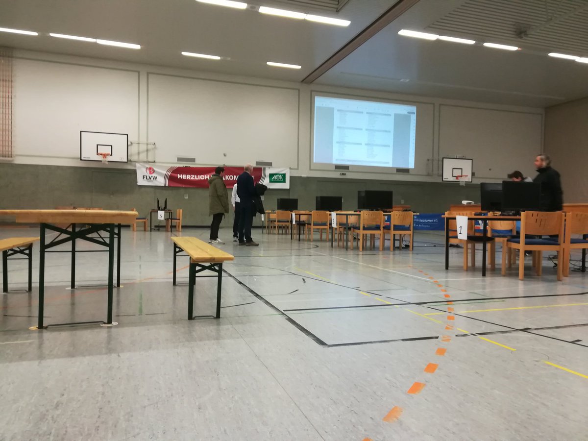 Mit unseren Fifa-Spielern beim eFootball Turnier des SC RW Verne.

Wir sind gespannt, GL &amp; HF! <a href="/eSportPaderborn/">Paderborn E-Sports e.V.</a> @FLVW  

#esport #paderborn #fifa