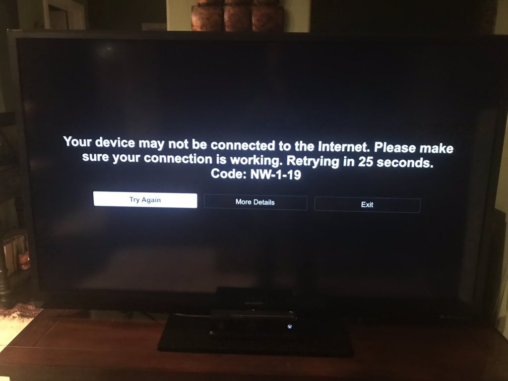 RavenPMS's tweet image. Thanks for nothing @CoxComm I pay almost a 100 bucks a month because I’m a gamer and you have failed me and my heroic group run again!!!  Your glitching my Internet foolios! #coxcomm #sucks #wantmymoneyback