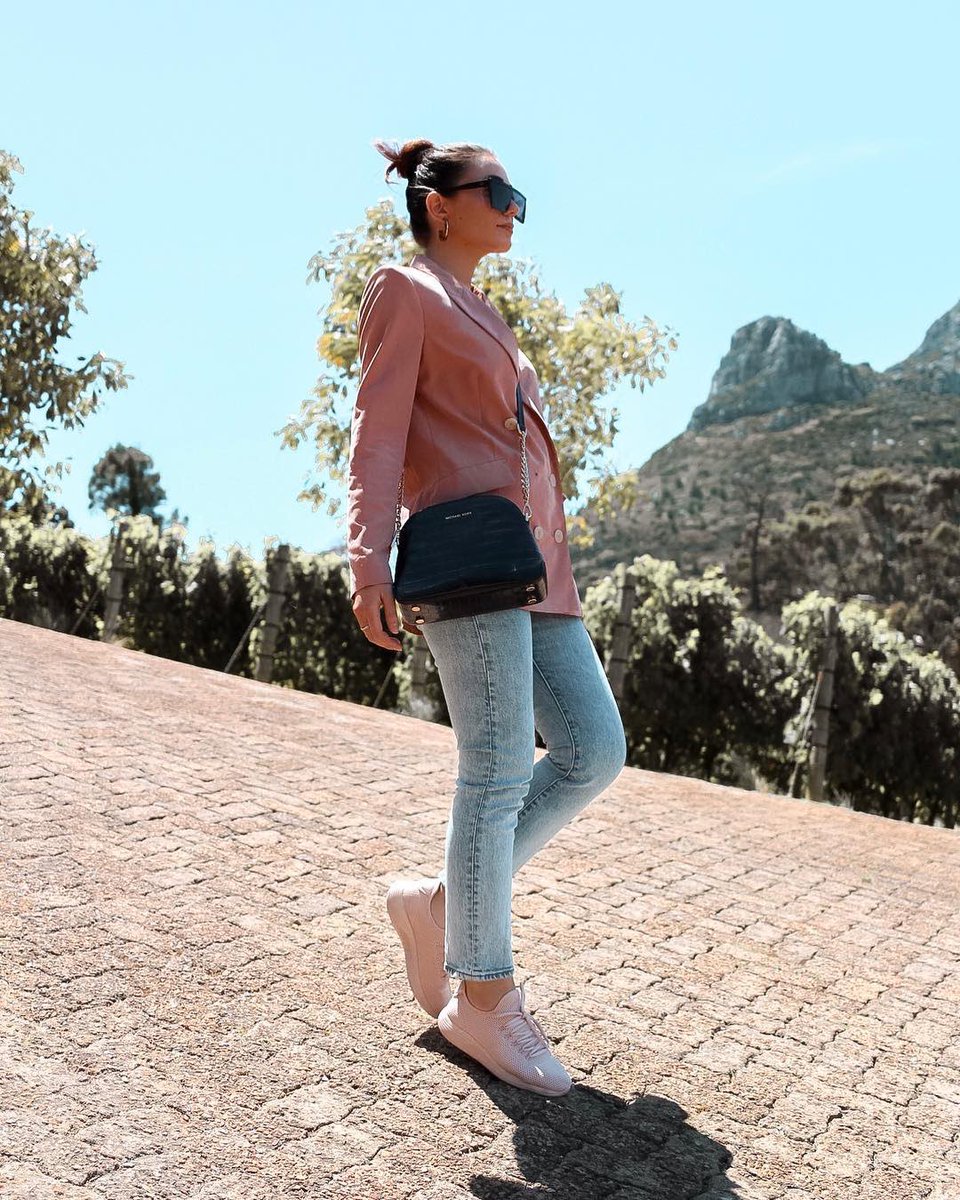 CallitSpring_SA's tweet photo. @by_kiara coming through with some major DRIP in the ultimate Sneaker- Aberirwen ⚡⚡⚡ Shop in-store. #CallItSpringSA #love #trend #style https://t.co/UMlJahu50X