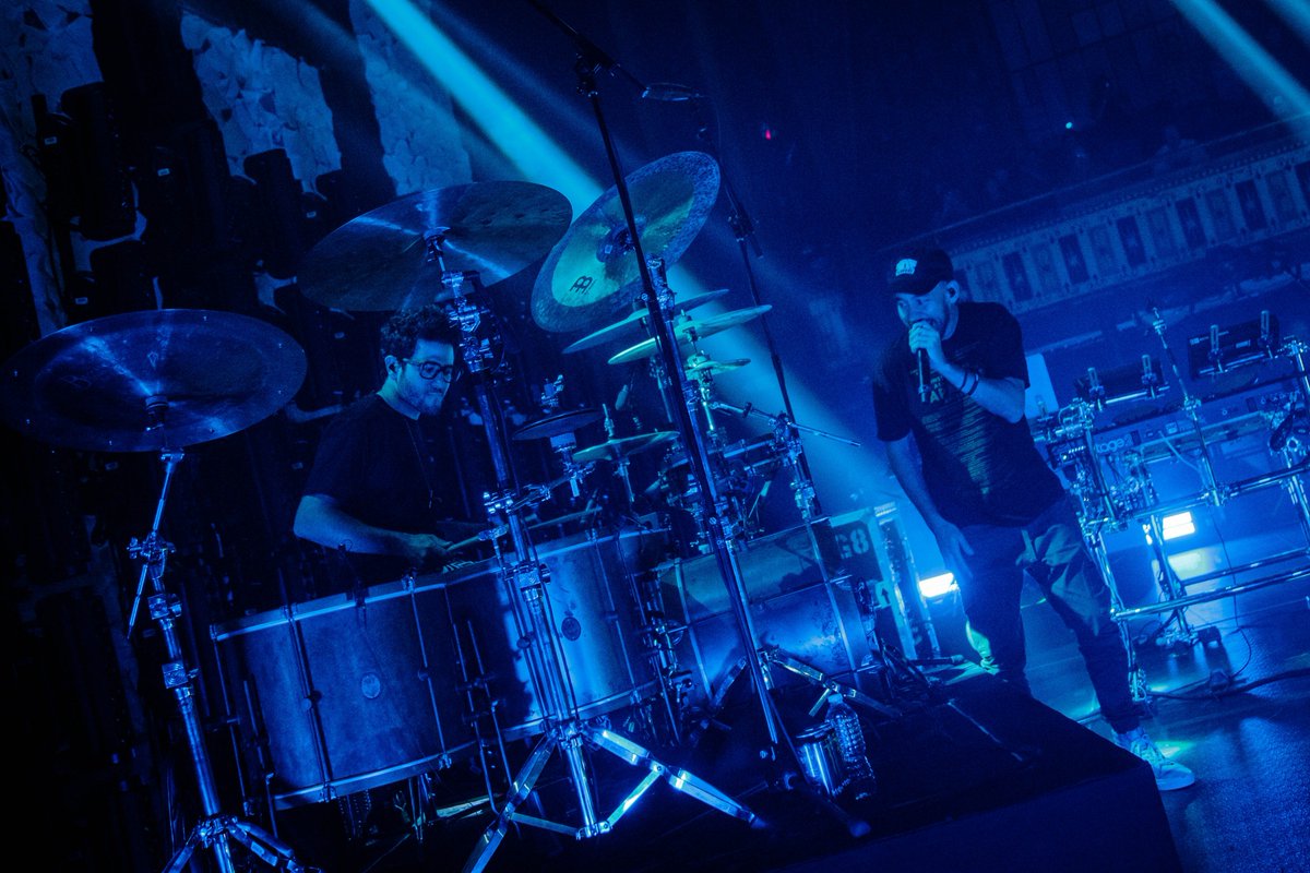 mikeshinoda's tweet image. 1.14.19 @ 8AM (GMT+2)