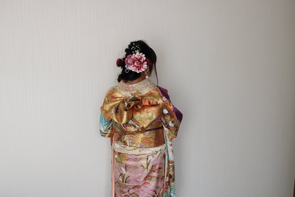 017sReina's tweet photo. 祝:成人 https://t.co/Z18kyoeHPq