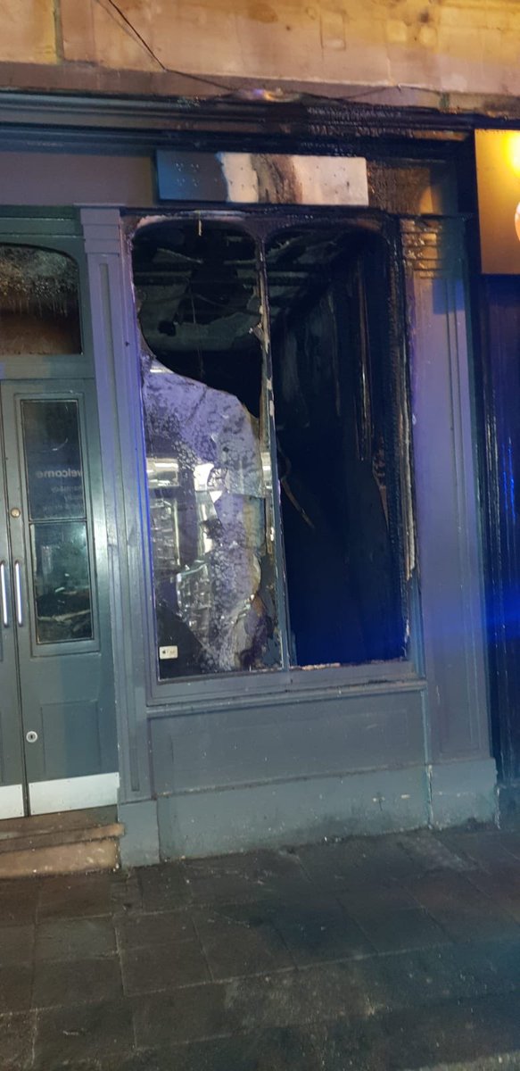 BANES_Fire's tweet photo. Blue watch overnight have led a man to safety after a fire @GreggsOfficial in Westgate street. They have extinguished with 4 BA wearers and 2 45mm jets #livesaved #bath #fire https://t.co/UZGg66PXgq
