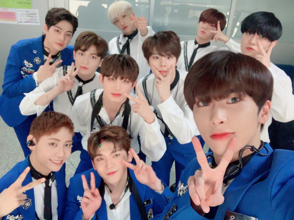 UP10TION's tweet photo. 잠시 후!!! #SBS #인기가요 에서 파랑파랑한 제복으로 #Blue_Rose 무대를 마무리 할 #업텐션, 허니텐 마지막까지 본방사수 잊지 마세요💙

#UP10TION #Laberinto https://t.co/DJePKvmccn