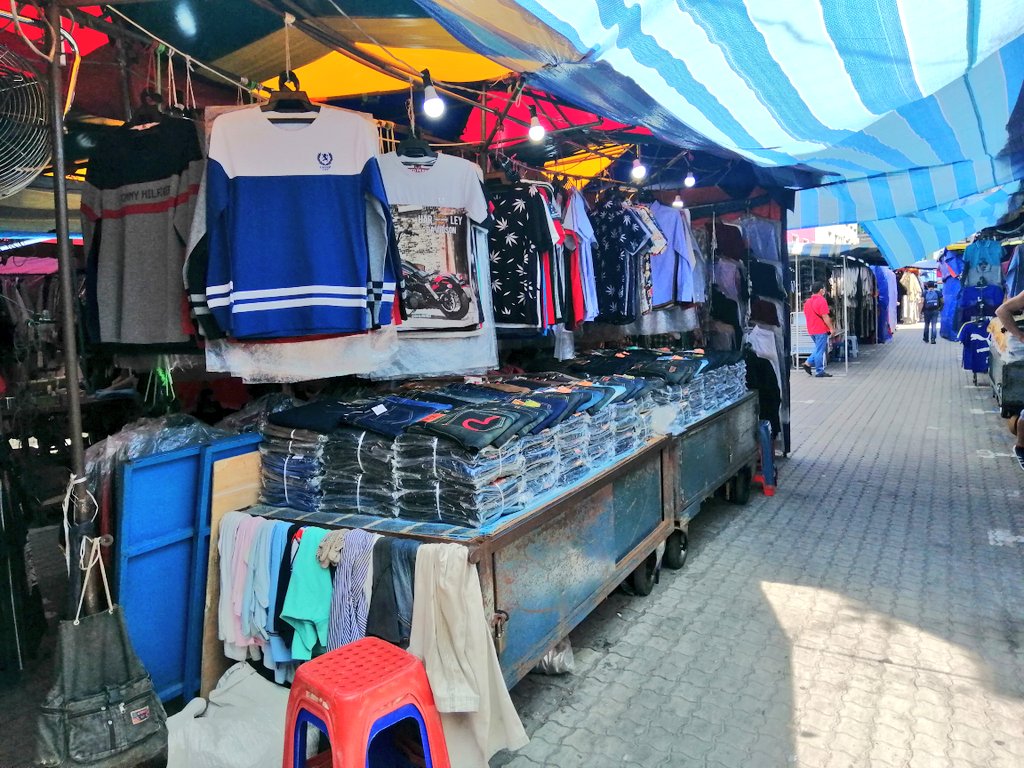 Insan Kamil on Twitter: "Shopping bundle at Chow Kit. I don't know what kind of people throw away clothes when they are still good, but thank you. Got a white Uniqlo shirt