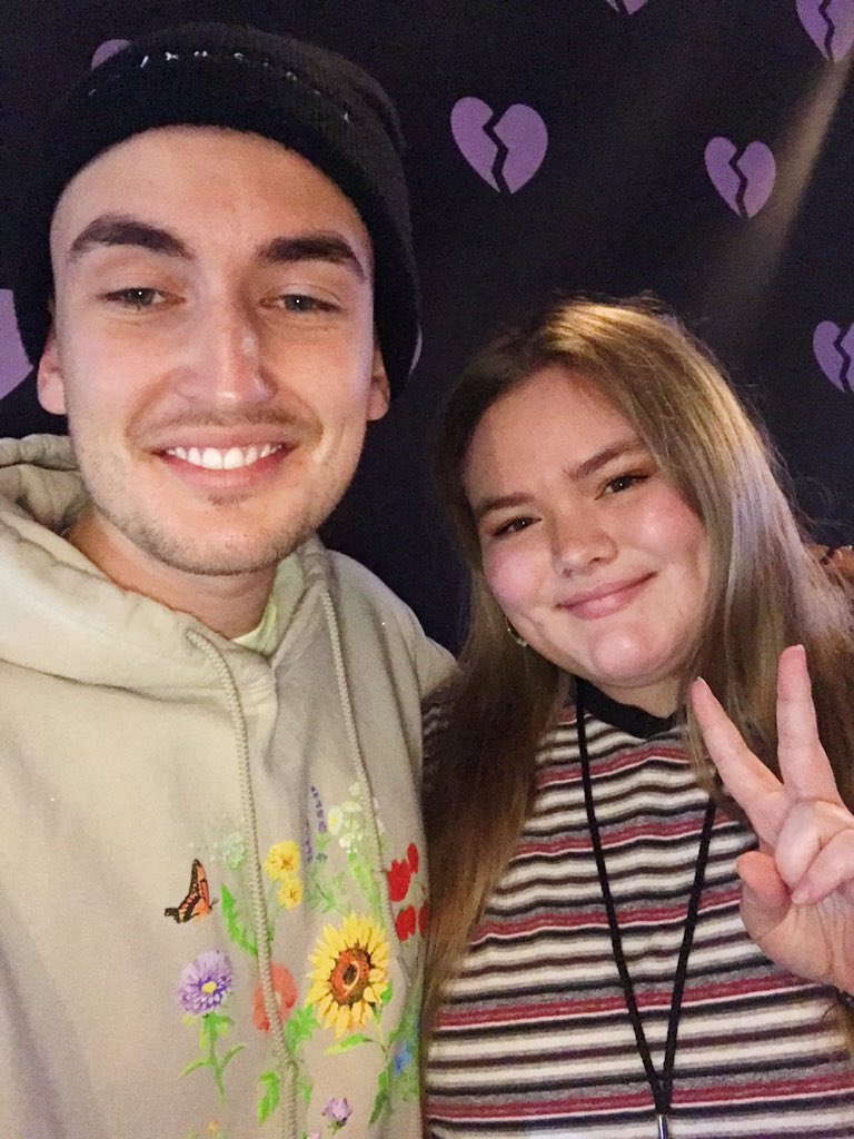 bfig2000's tweet image. This was the best night ever. I can’t put into words how great this show made me feel and I will cherish the memories I made forever. Thank you @gnash not only for your music but for creating a community of self love and confidence. And on top of that I made new friends!! 💜