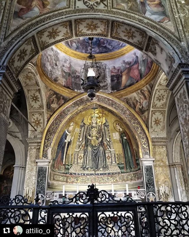 #Repost @attilio_o
・・・
#Napoli #sangennaro #Chiesa #finestresullarte #traveling_arte #beniculturali30 #be_one_sacro #religious_art_details #art_creative_pictures #ars_sacra #arts_illife #art_photogroup #igwordclub_art #total_monuments #chieseedintorn… bit.ly/2D789gS