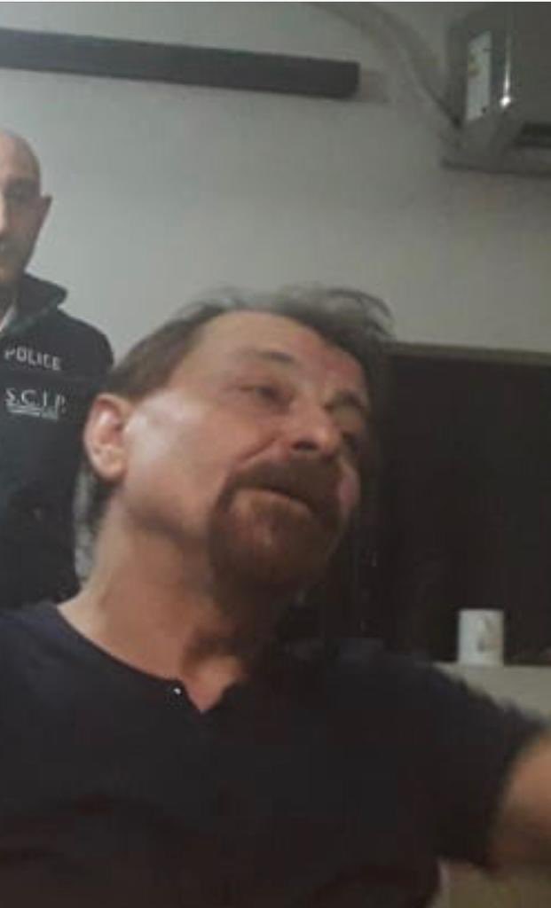 #13gennaio #Bolivia team di poliziotti italiani con polizia boliviana ha individuato e catturato #CesareBattisti
Fondamentale l’attività dei poliziotti Antiterrorismo italiano #Dcpp e del Servizio Cooperazione Internazionale Polizia #Scip #Criminalpol