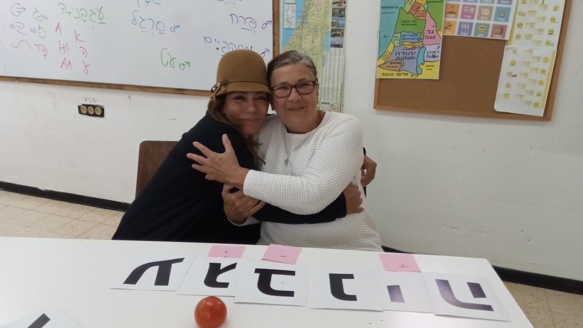 kibbutzimer's tweet photo. Our first program for 2019 starts today. Welcome to all of our new students. We gonna have lots of fun! 😊

Want to join us? Drop us a message https://t.co/NNj47IlS7K