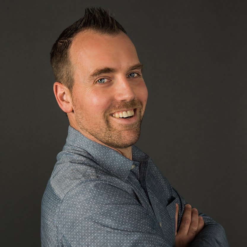 phglangley's tweet photo. Meet the @phglangley team!

Dr. Mike Baldwin graduated with his Bachelor of Kinesiology degree from Simon Fraser University before obtaining his Doctor of Chiropractic degree from University of Western States...https://t.co/JK5cUJoma3

#ANewBeginningInMotion https://t.co/E531YCKy7M