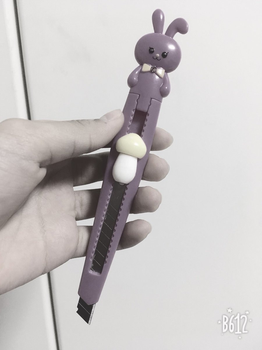 いちごみるく 可愛いカッターナイフでリスカ リスカ メンヘラ女子 病み垢 親にバレない程度 いちごみるく 可愛いカッターナイフでリスカ リスカ メンヘラ女子 病み垢 親にバレない程度