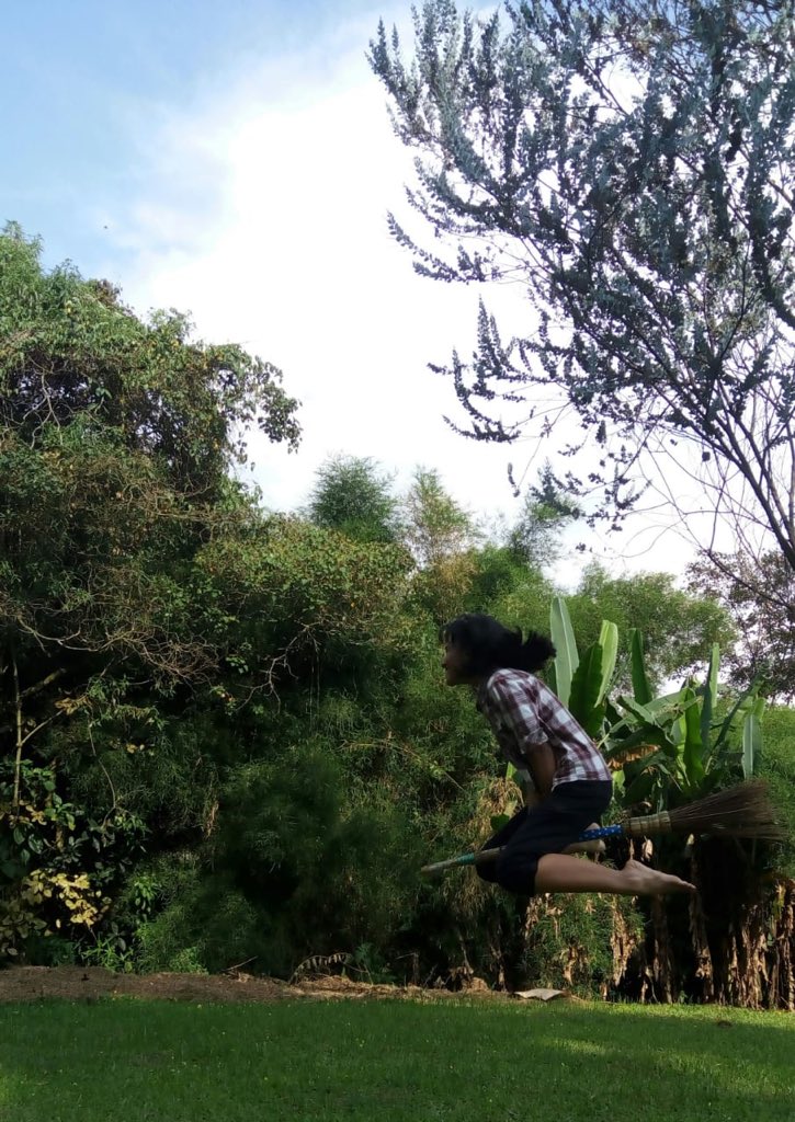 nfkeziaaaaaa_'s tweet photo. latepost
maen hastag kuy
#HP #harrypotter #quidditchplayer #2k19 https://t.co/ooBD1EgNoV