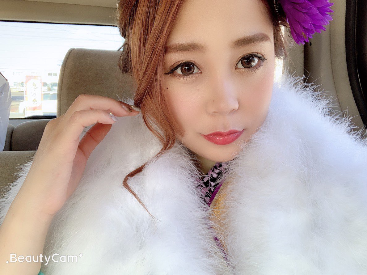 KINGMORI13's tweet photo. 今日はMy babyが成人式だった
会場の中で一番可愛かった https://t.co/Stp3wtYUIL